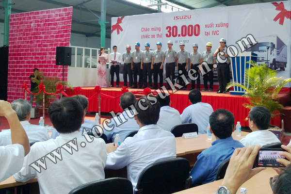 Tổ chức sự kiện Lễ chào mừng chiếc xe thứ 30.000 xuất xưởng tại IVC - Công ty ISUZU Việt Nam - 05