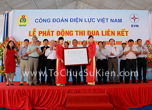 Tổ chức sự kiện Lễ phát động thi đua liên kết xây dựng công trình đường dây 220KV Đăk Nông - Phước Long - Bình Long - 27