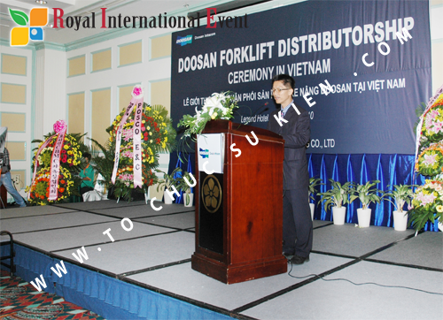 Tổ chức sự kiện Lễ giới thiệu nhà phân phối sản phẩm xe nâng DOOSAN tại Việt Nam 26
