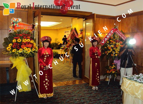 Tổ chức sự kiện Lễ công bố Tín Quang – nhà phân phối của hãng Linde Material Handling tại Việt Nam 2