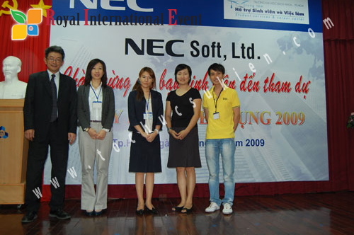 Tổ chức sự kiện cho tập đoàn N.E.C Soft Nhật Bản tại Đại học Bách Khoa Tp.HCM 