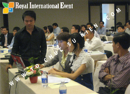 Công ty TNHH Quảng Cáo và Xúc Tiến Thương Mại Quốc Tế Hoàng Gia – RoyalInternational Event chính thức trở thành thành viên của Hiệp Hội ThươngMại Điện Tử Việt Nam 04