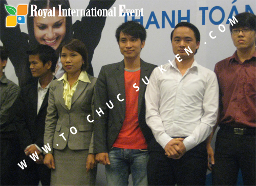 Công
 ty TNHH Quảng Cáo và Xúc Tiến Thương Mại Quốc Tế Hoàng Gia – Royal
International Event chính thức trở thành thành viên của Hiệp Hội Thương
Mại Điện Tử Việt Nam 10
