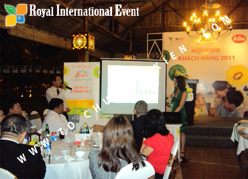 Tổ chức sự kiện Hội nghị khách hàng thường niên năm 2011