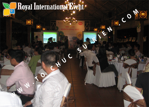 	Tổ chức sự kiện Hội nghị khách hàng thường niên năm 2011
