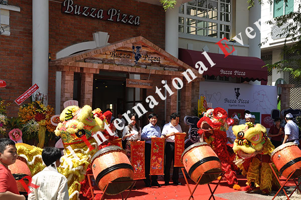 Tổ chức sự kiện Lễ khai trương Nhà hàng Buzza Pizza - 25
